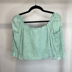 LUSH PUFFY SLEEVE TOP